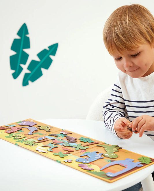 Joc cu piese magnetice -Dinozauri